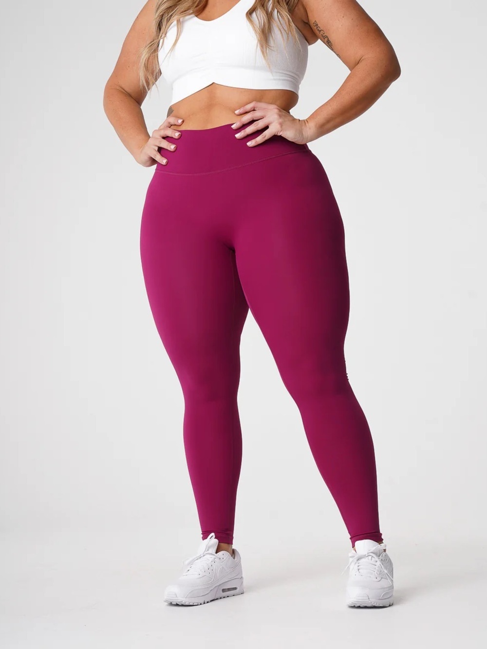 NVGTN Signature 2.0 Leggings In Berry